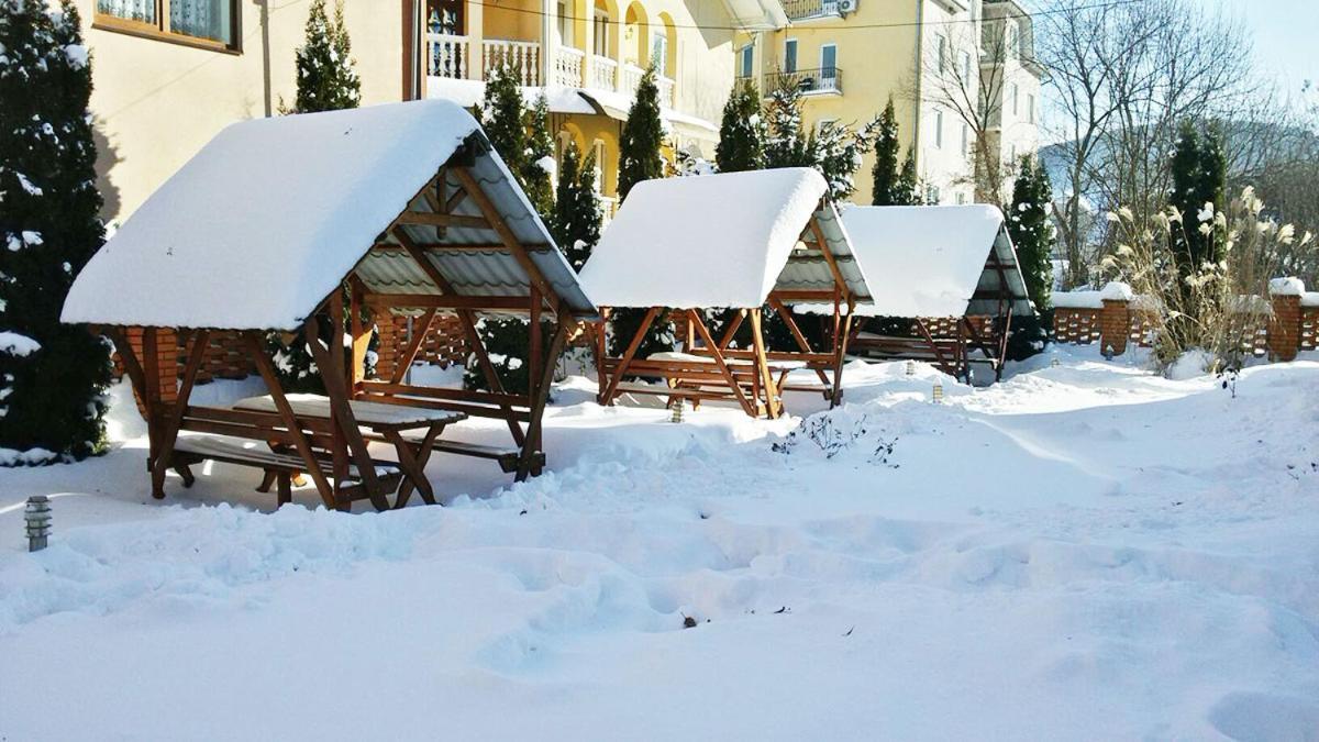 Hotel Edelweiss Polyana  Esterno foto