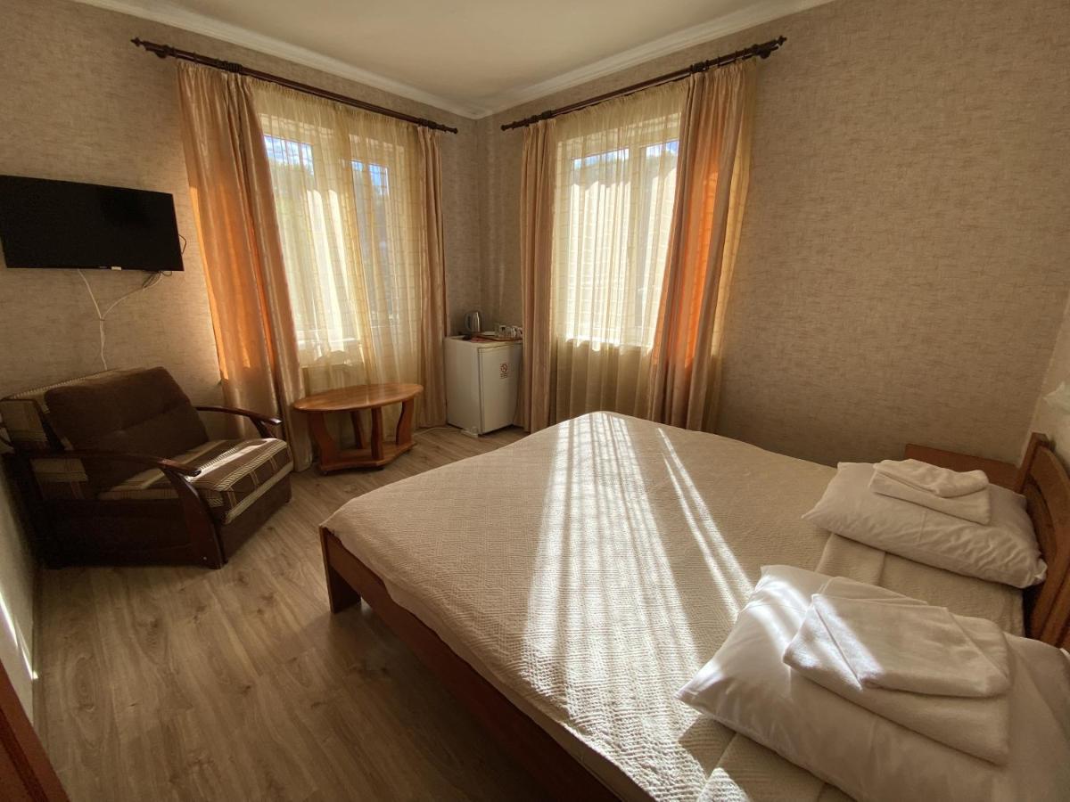 Hotel Edelweiss Polyana  Esterno foto
